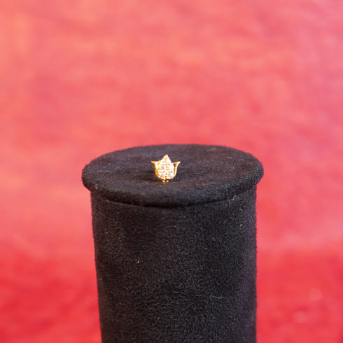 22 Carat Gold Nose Pin With Small White Stones 0.76g by Mahita Collections